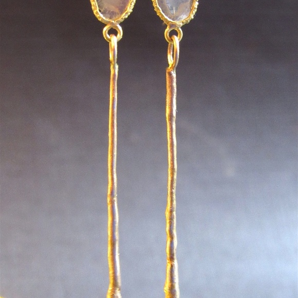 14k Yellow gold earrings with flat diamonds. - Picture 8 of 8